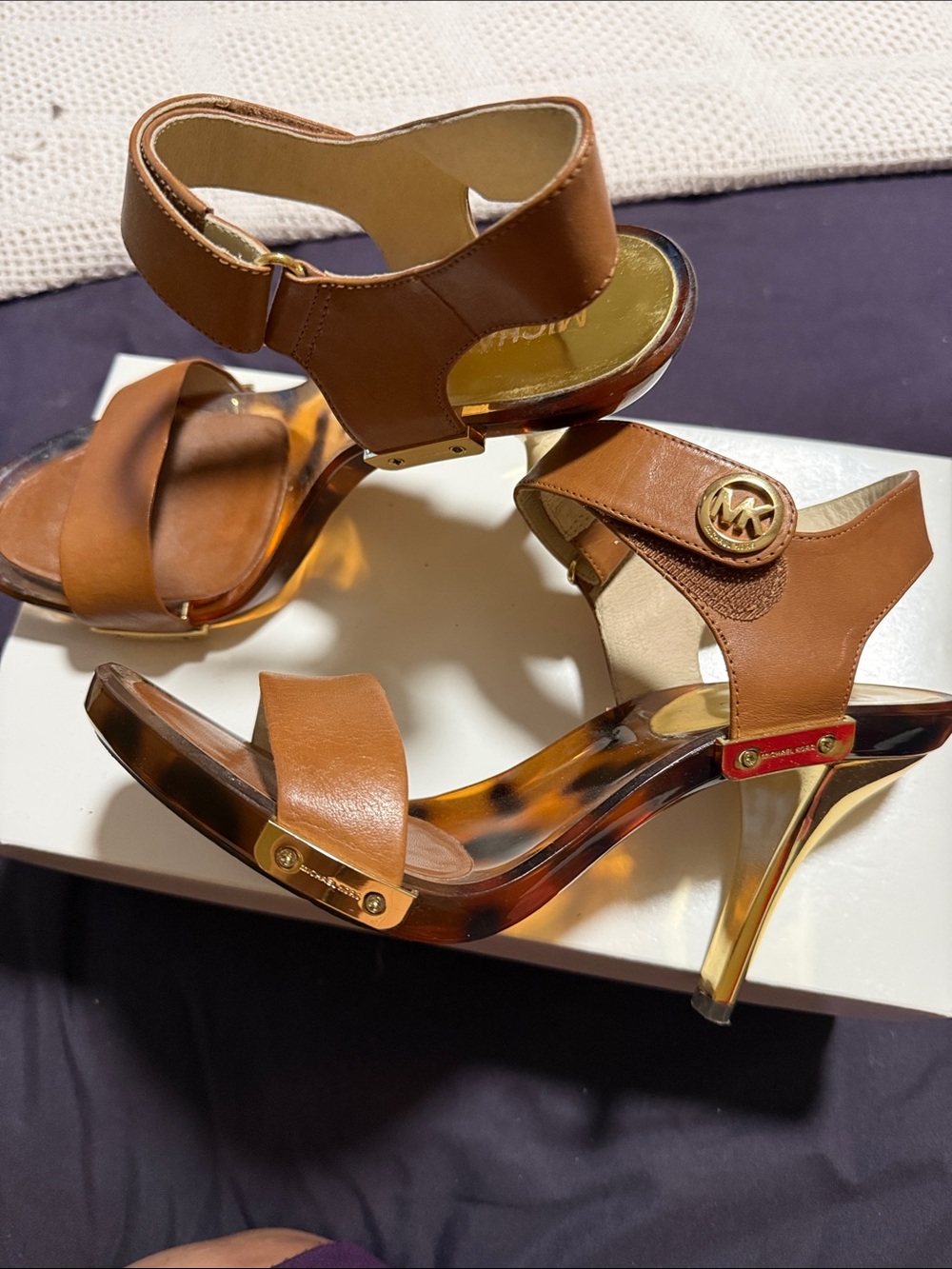 MICHAEL Michael Kors Brown Leather Tortoiseshell (Gold) Heel Sandals. Size 8.5 - Picture 5 of 10